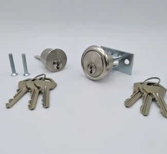 Tail cylinders