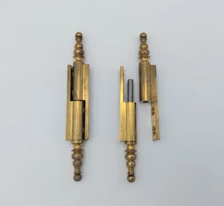 Cupboard hinges